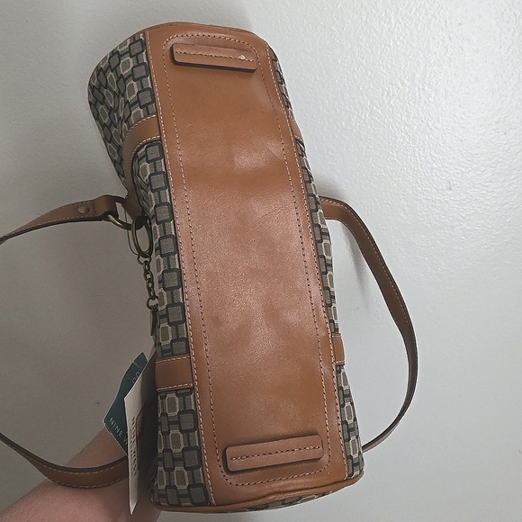 Nine West Barrel Purse - Picture 13 of 13